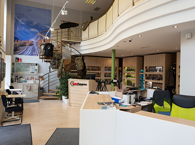 Leitz-Hungaria-Outdoor