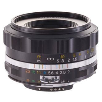 Voigtländer-Ultron-40-mm-F2,0-SLII-S-ASPH-Ai-S-fekete-Nikon-objektiv
