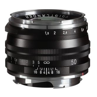 Voigtländer-Nokton-50mm-F1.5-objektiv-fekete